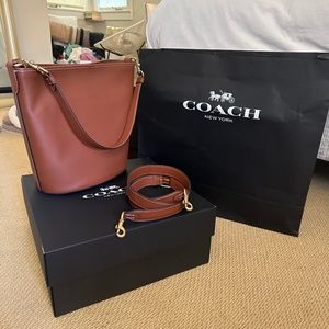 COACH Bucket Bag, brown